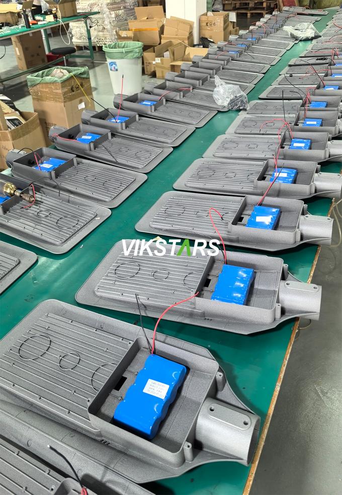 Hottest Sales Solar LED Street Lights 300W 500W 1600W For Project Village Industrial Park Main Street 30