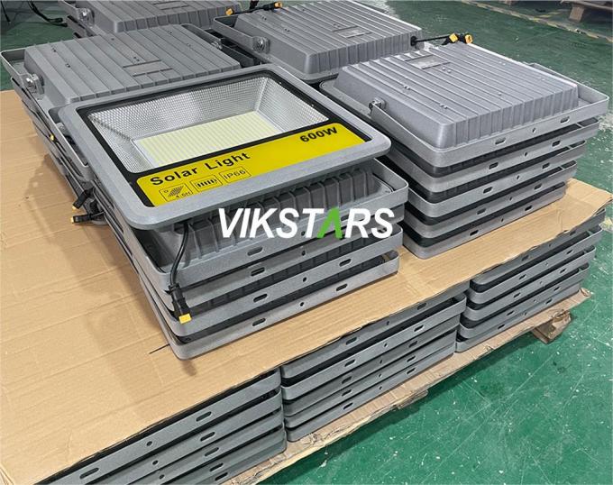 600w 800w Solar Flood Lights Stadium Lighting Outdoor High Power Solar Reflectors 13