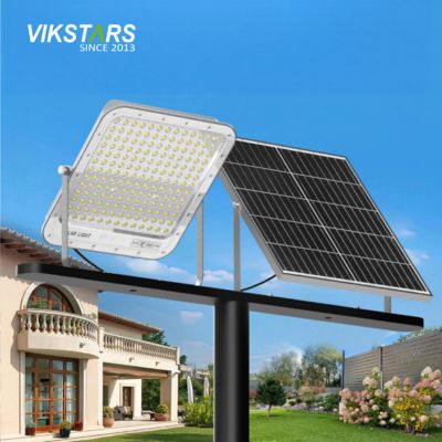 Buy Battery Replaceblae 60w 100w 200W 300w Solar Flood Lights With PC Lens online manufacture